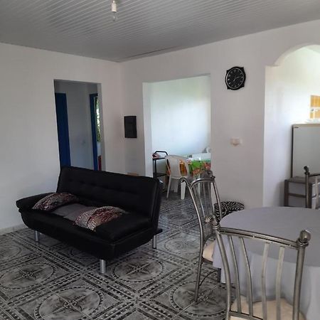 Chez Lilise 2 Appartement Sainte-Anne Buitenkant foto
