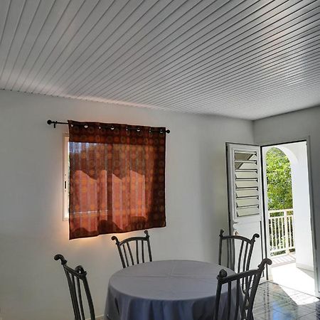 Chez Lilise 2 Appartement Sainte-Anne Buitenkant foto